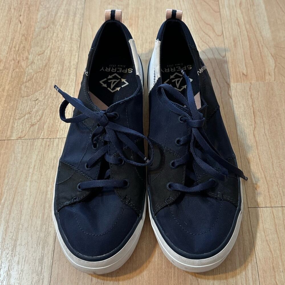 Women’s Navy Blue Sperry Topsiders